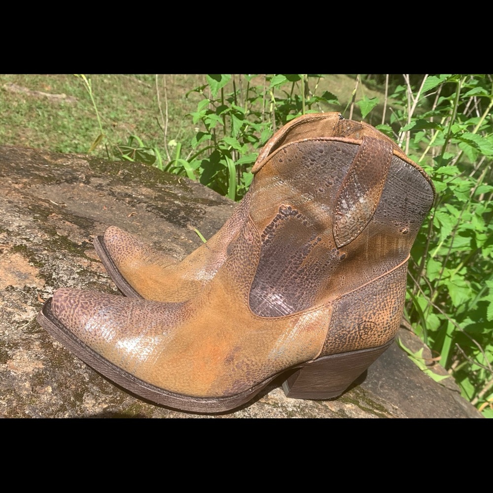 Ariat Cowgirl Boots